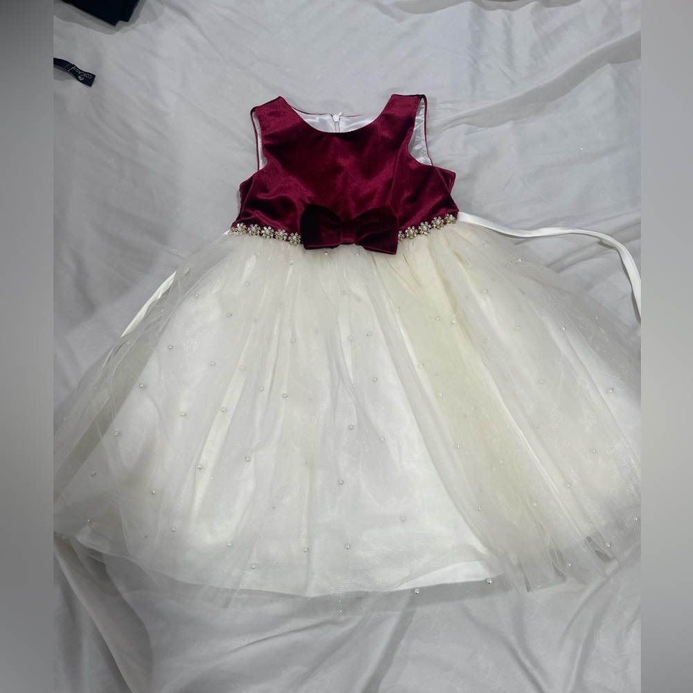 Girls xmas dress size 4 used